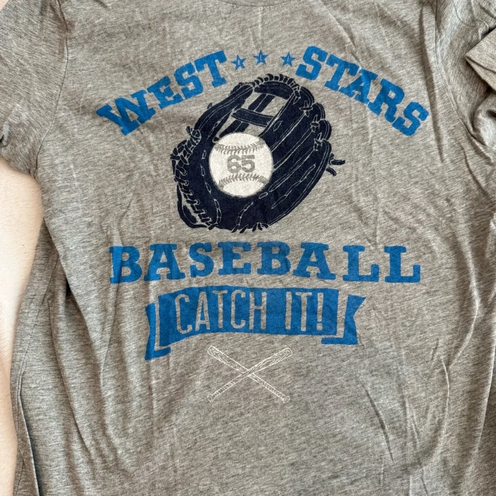 GAP boys Gray Short Sleeve Tees - cotton sports graphics
